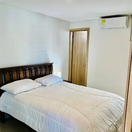 Lujoso En Marbella Apartamento *